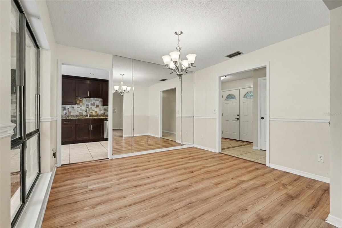 10906 AUTUMN OAK PLACE — photo 14 of 37