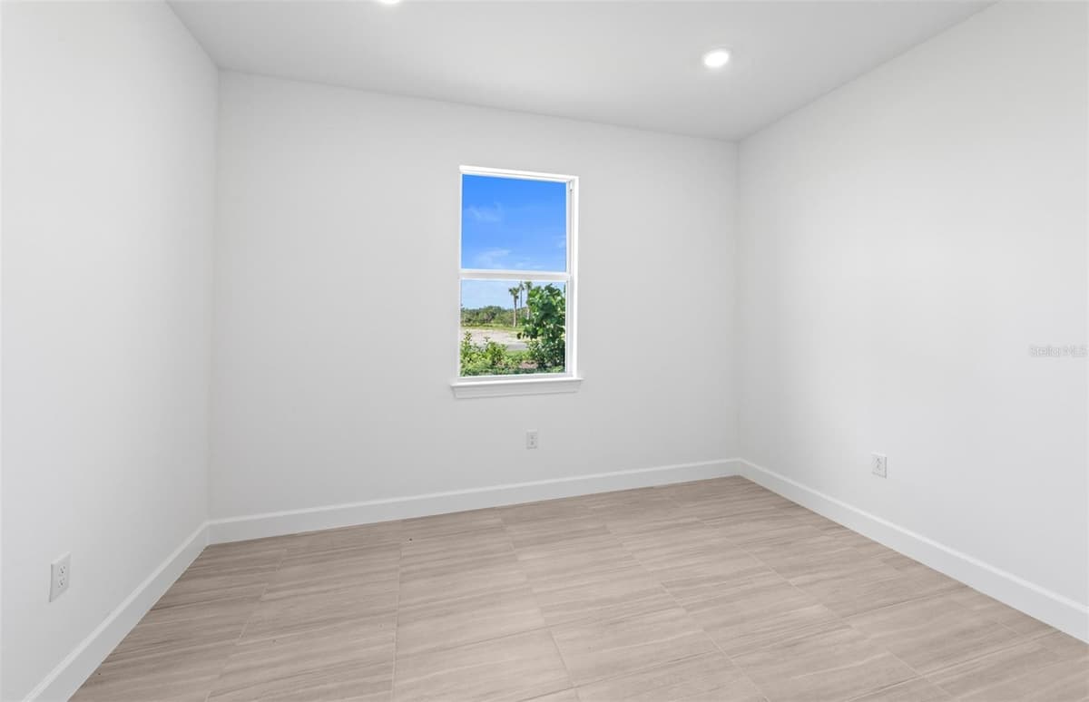 27112 CLAM SHELL COURT — photo 10 of 31