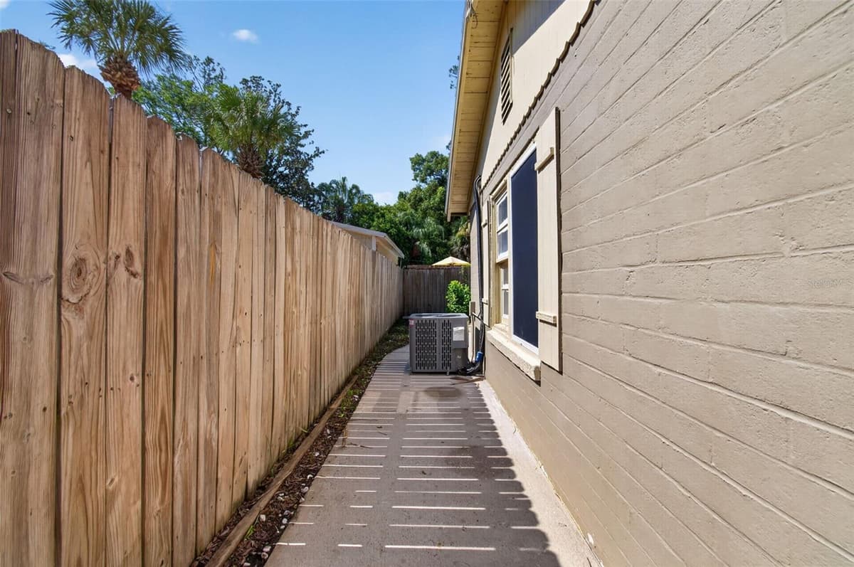 715 22ND AVENUE — photo 38 of 46