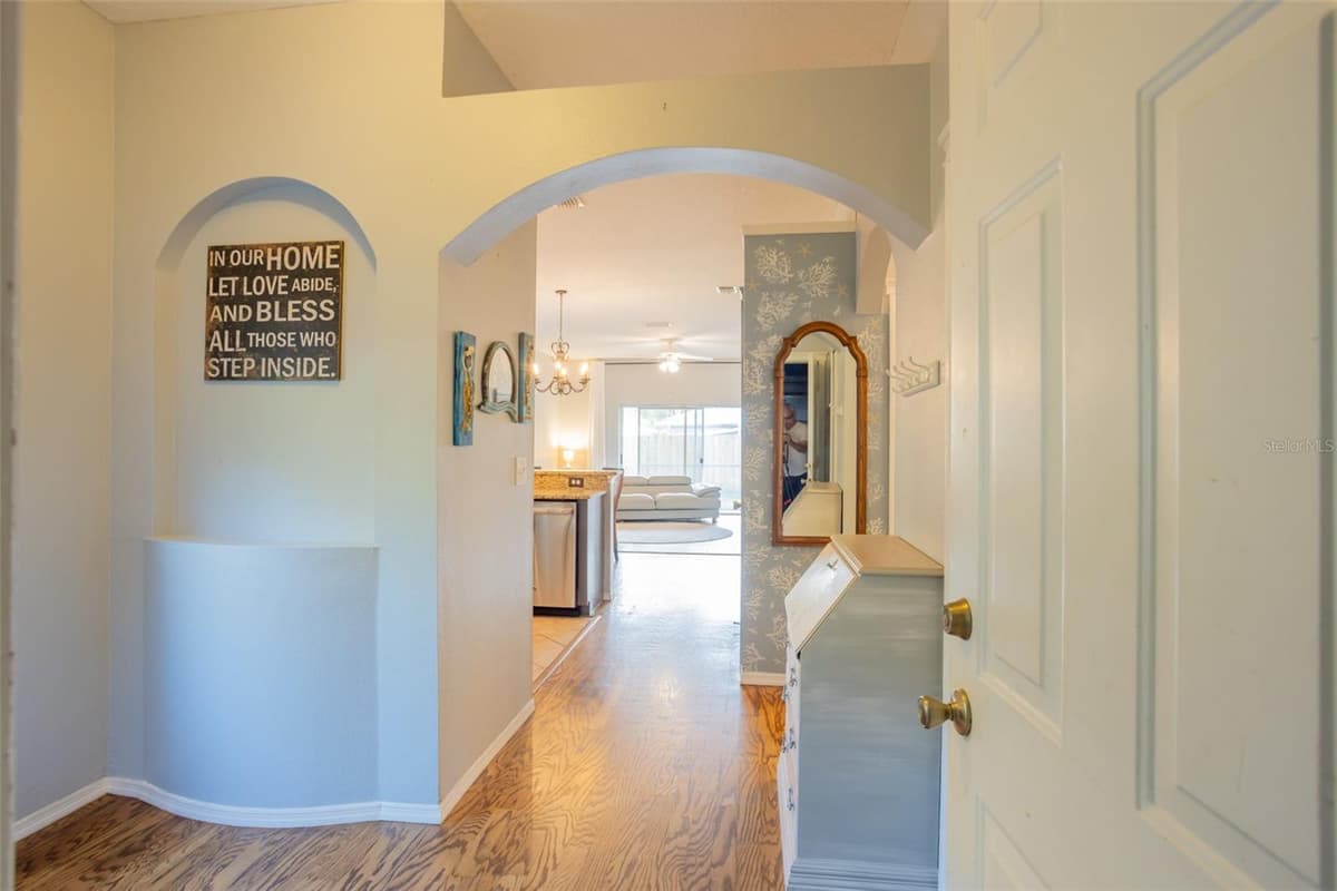 7603 DEVONBRIDGE GARDEN WAY — photo 6 of 29