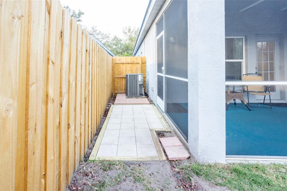 7603 DEVONBRIDGE GARDEN WAY — photo 20 of 29
