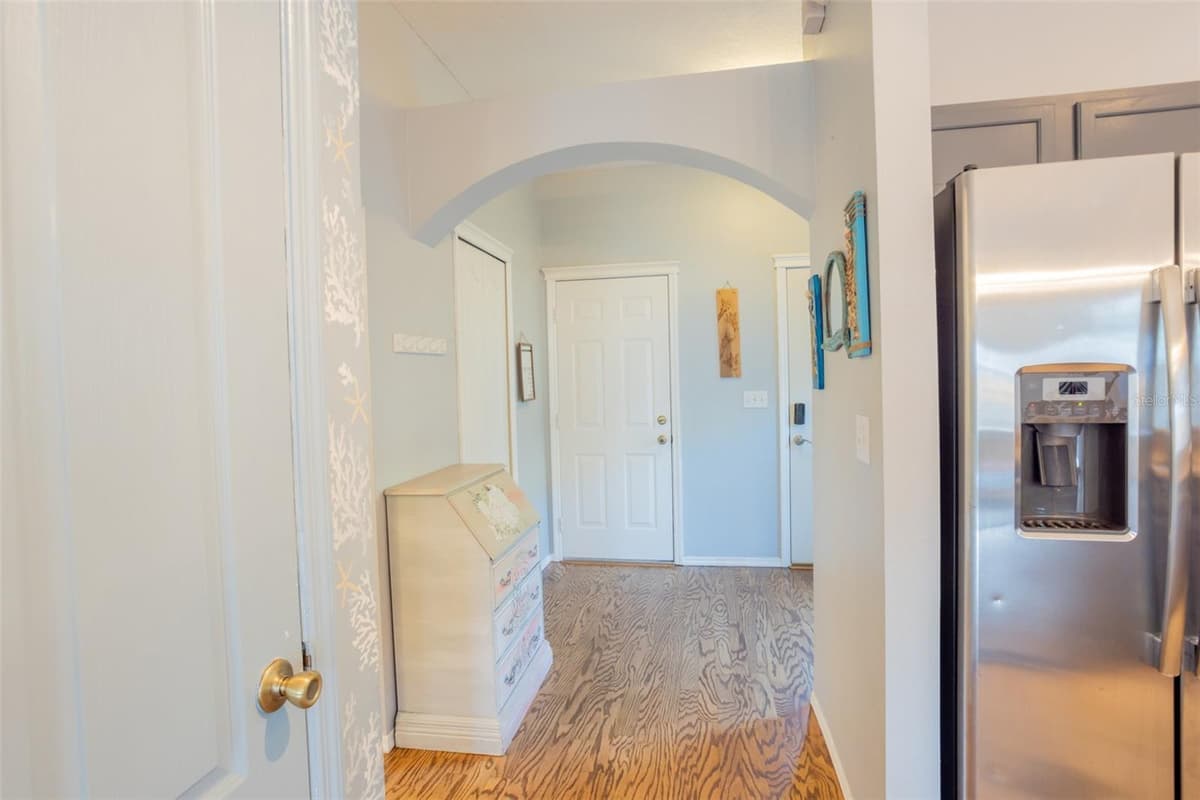 7603 DEVONBRIDGE GARDEN WAY — photo 8 of 29
