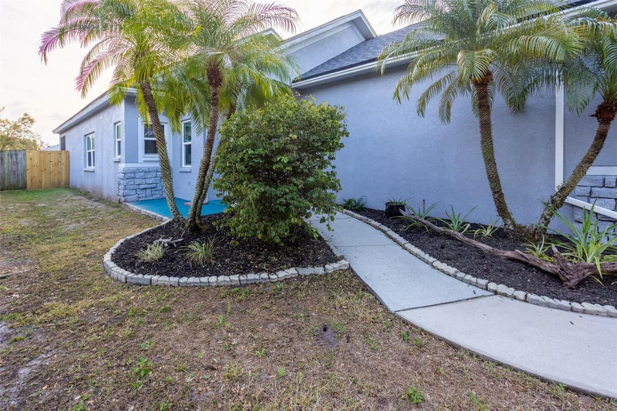 7603 DEVONBRIDGE GARDEN WAY — photo 26 of 29