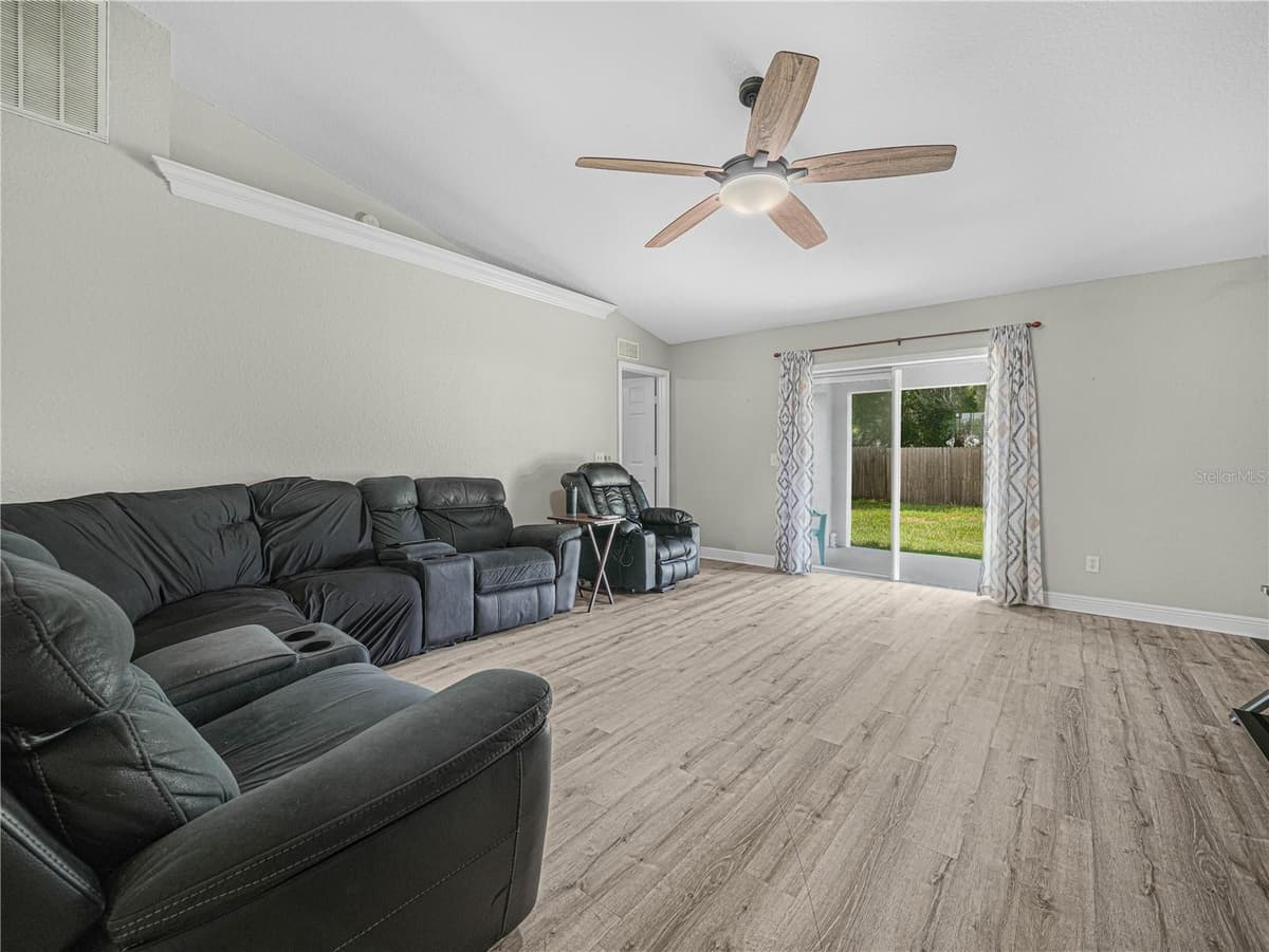 1705 SANDALWOOD CIRCLE — photo 10 of 31