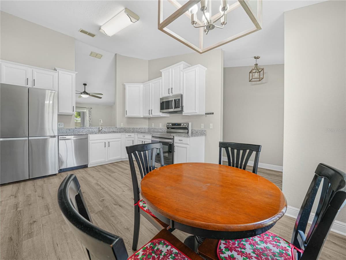 1705 SANDALWOOD CIRCLE — photo 12 of 31