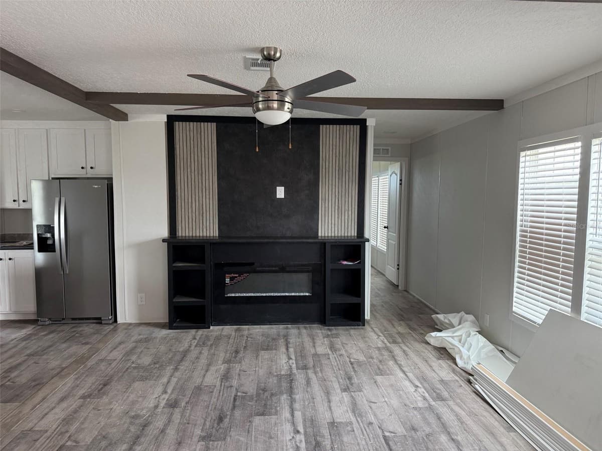 20263 304TH STREET — photo 3 of 4