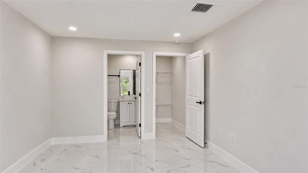 1120 RAVENSWOOD STREET — photo 16 of 31