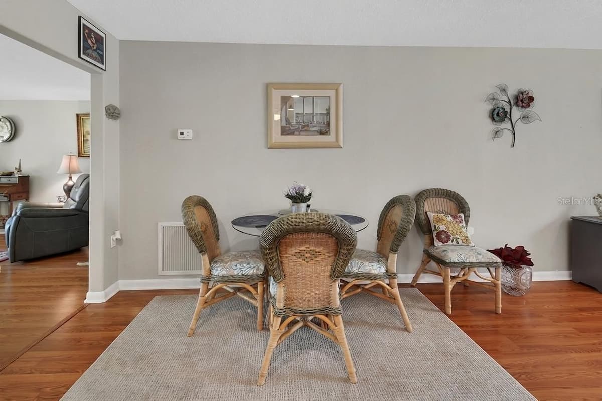 50 BONITA ROAD — photo 9 of 43