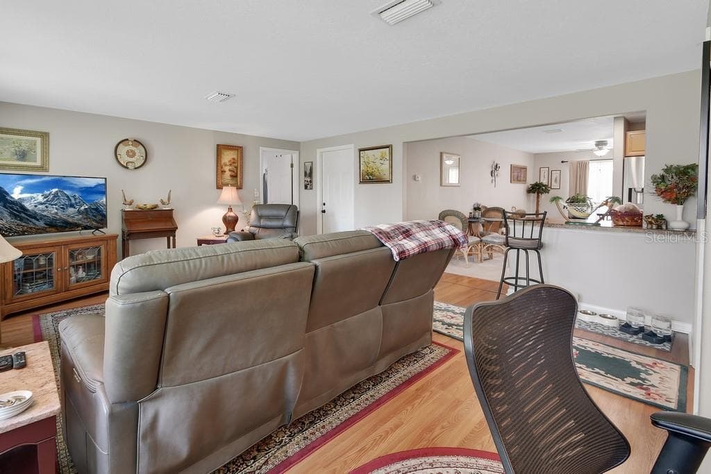 50 BONITA ROAD — photo 14 of 43