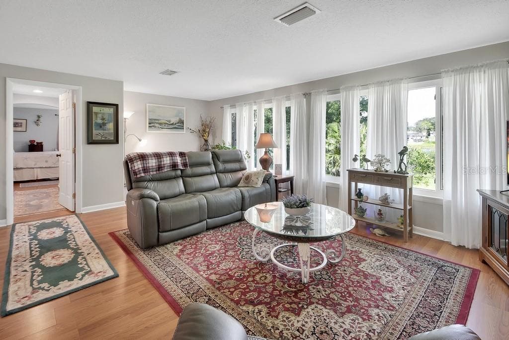 50 BONITA ROAD — photo 11 of 43