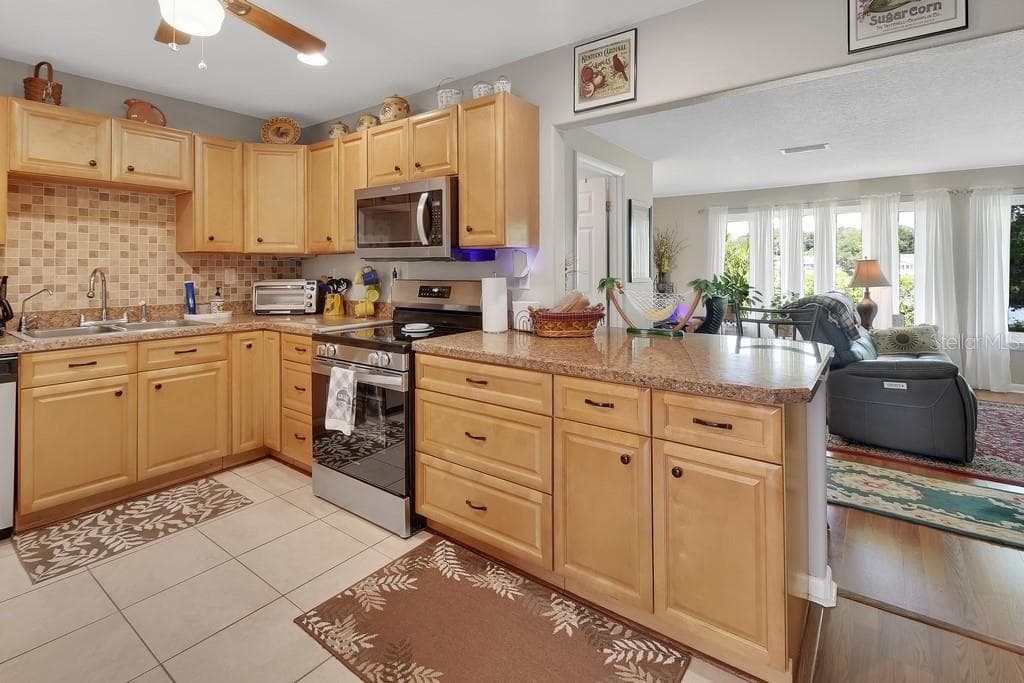 50 BONITA ROAD — photo 4 of 43