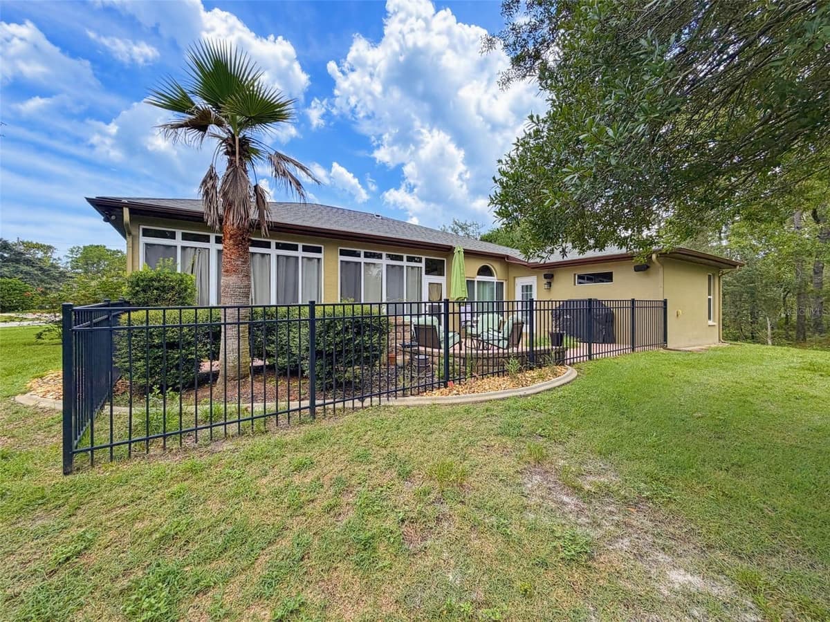 1 PLUMBAGO DRIVE — photo 44 of 51