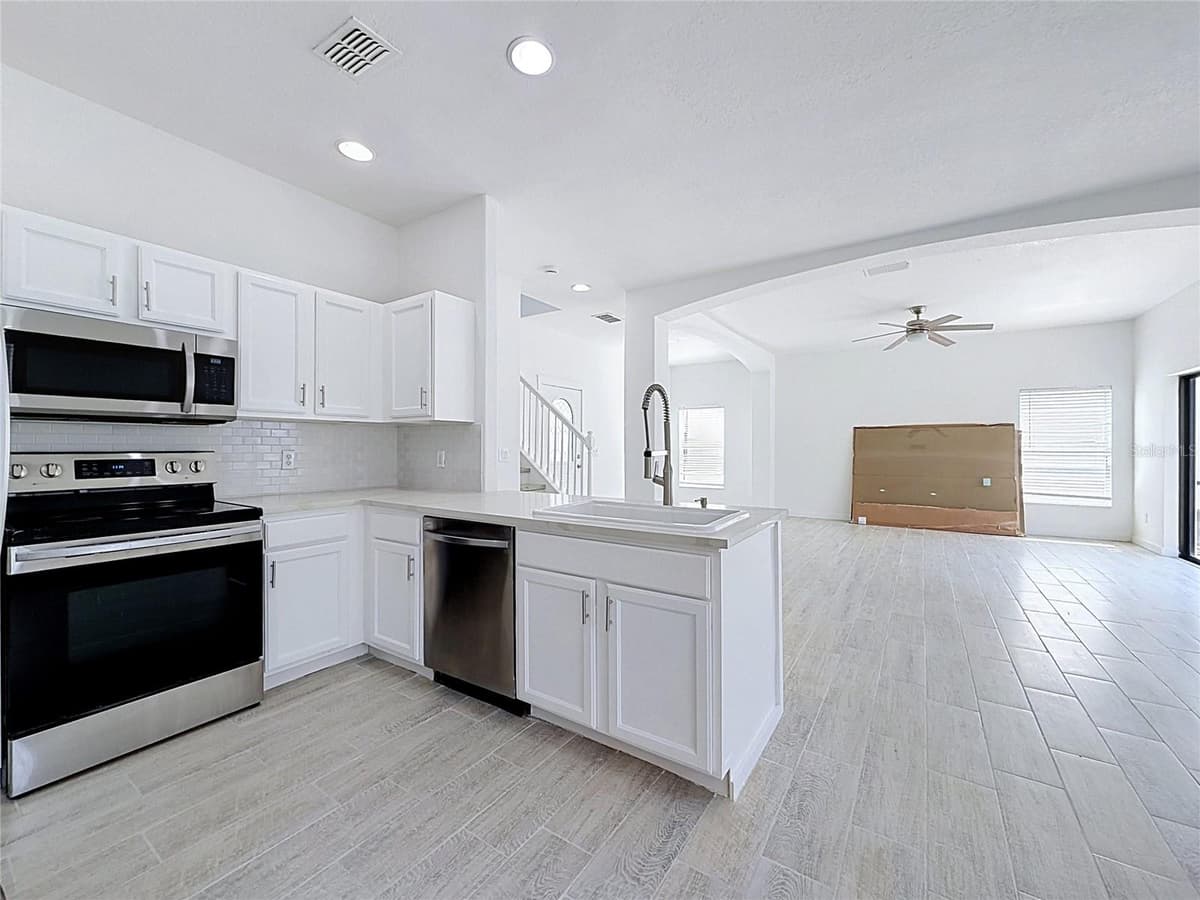 16710 CARIBBEAN BREEZE WAY — photo 19 of 44