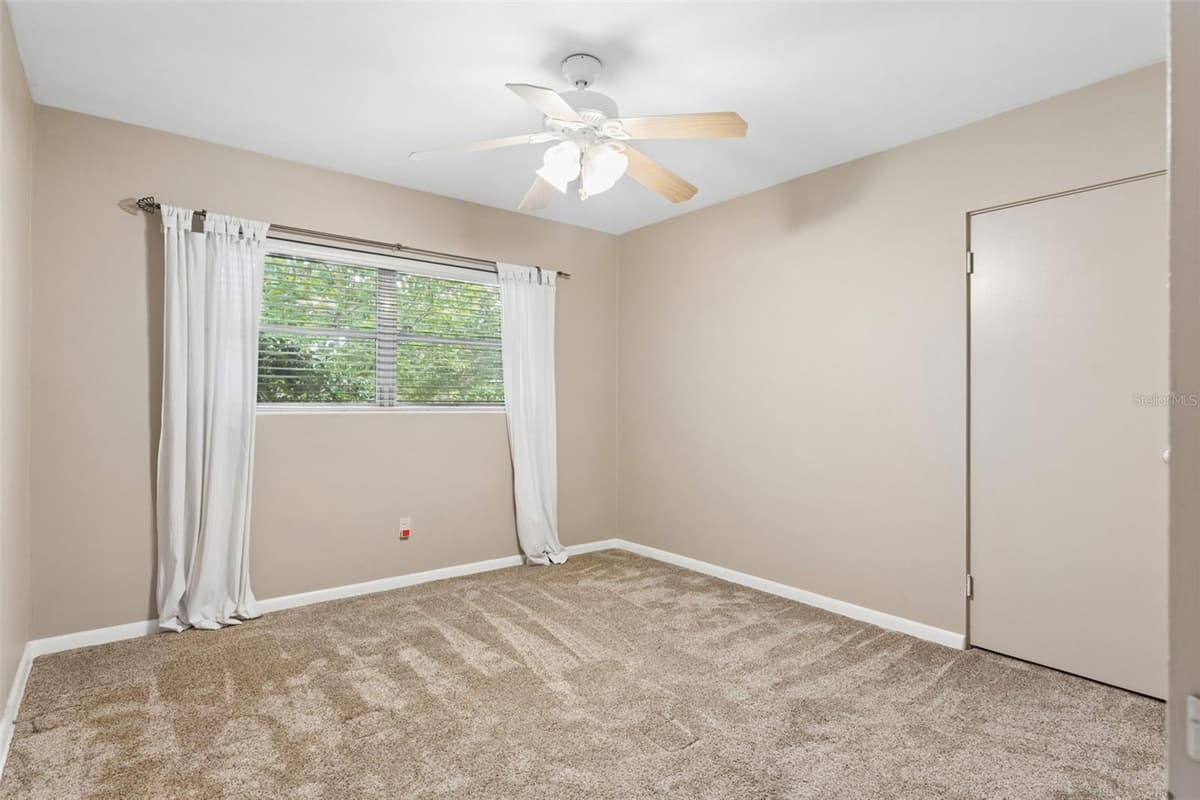 31 JASMINE DRIVE — photo 24 of 37