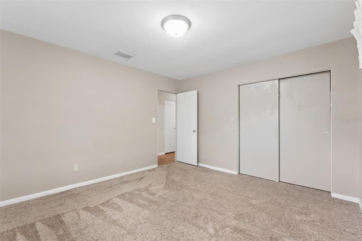 31 JASMINE DRIVE — photo 21 of 37