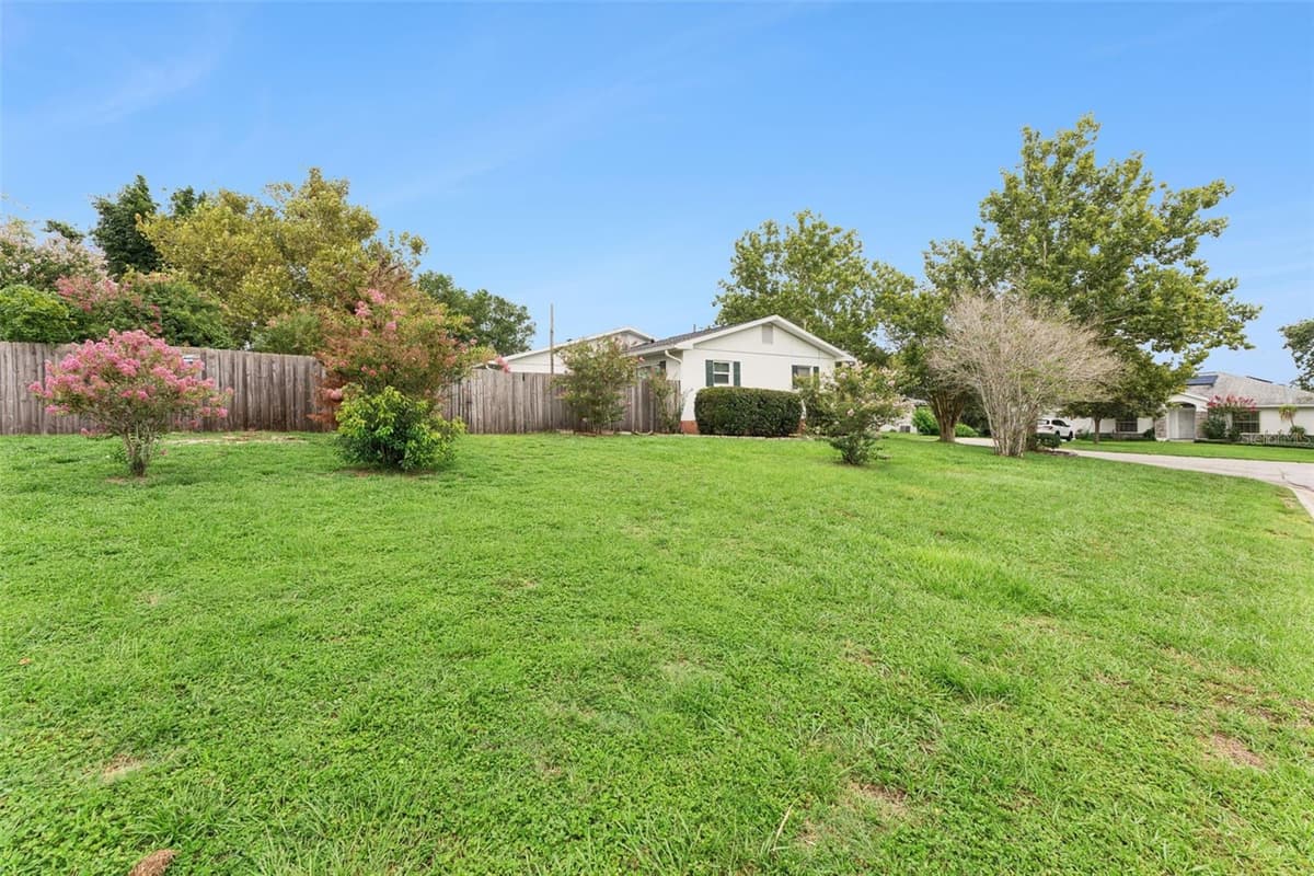 31 JASMINE DRIVE — photo 34 of 37