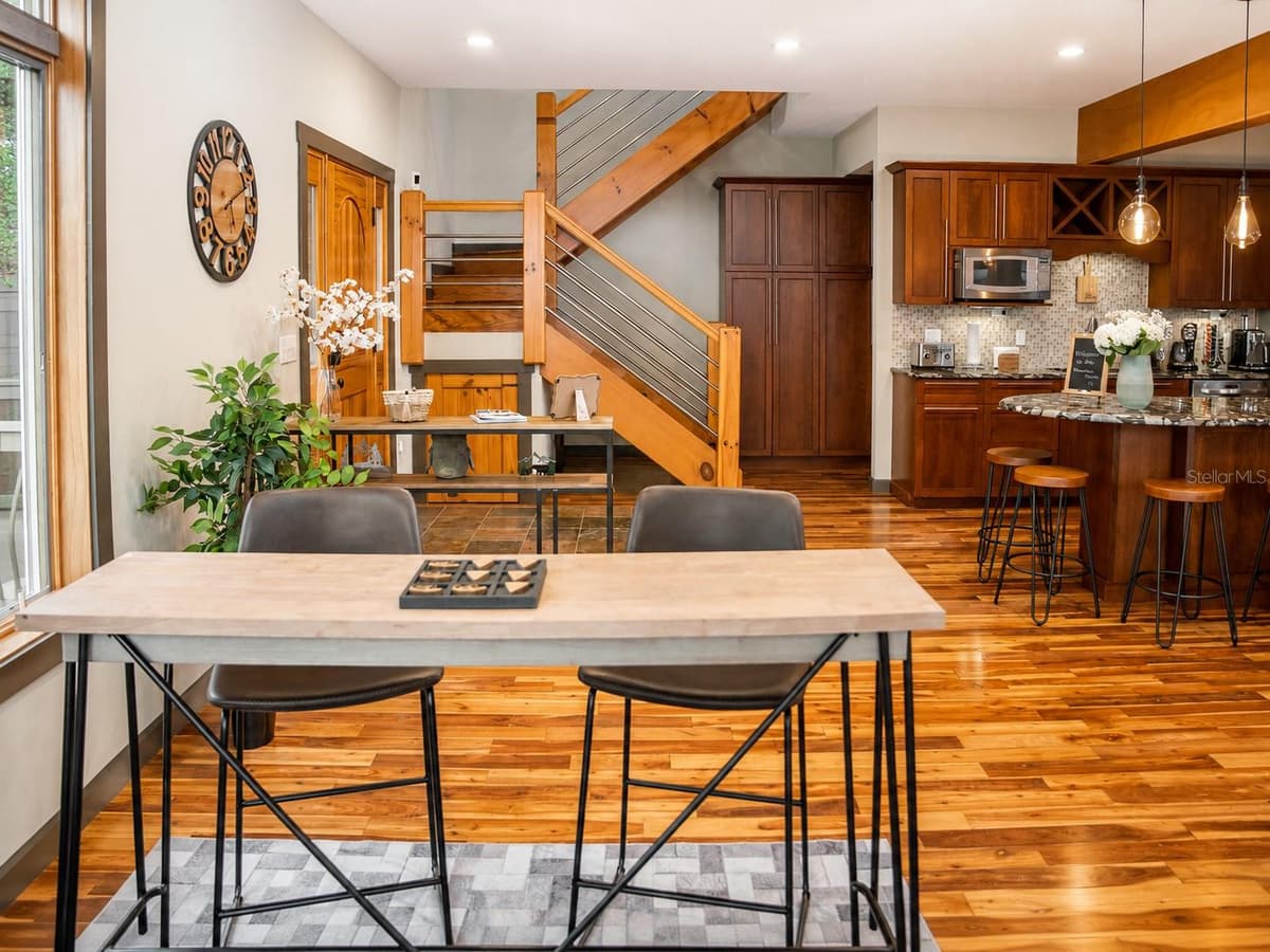 425 FLAT TOP MOUNTAIN ROAD — photo 4 of 41