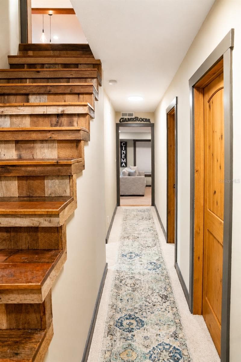425 FLAT TOP MOUNTAIN ROAD — photo 19 of 41