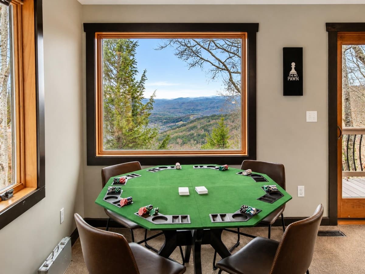 425 FLAT TOP MOUNTAIN ROAD — photo 9 of 41