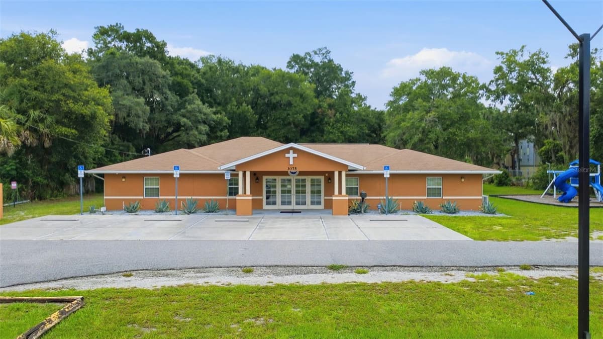 3075 GOLDENROD ROAD — photo 1 of 38