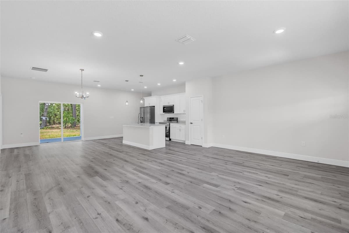 1028 CITRUS SPRINGS BOULEVARD — photo 3 of 60