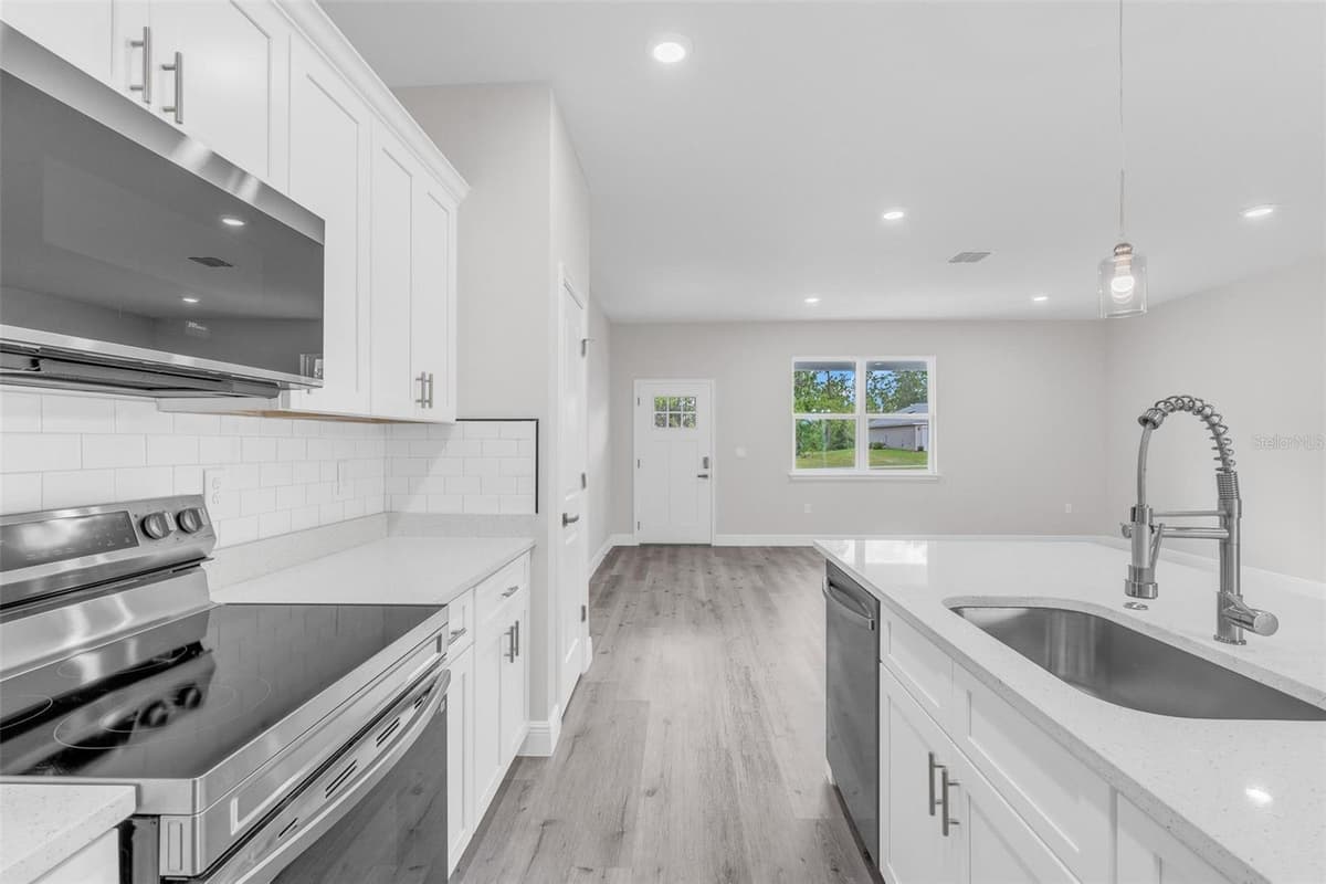 1028 CITRUS SPRINGS BOULEVARD — photo 11 of 60