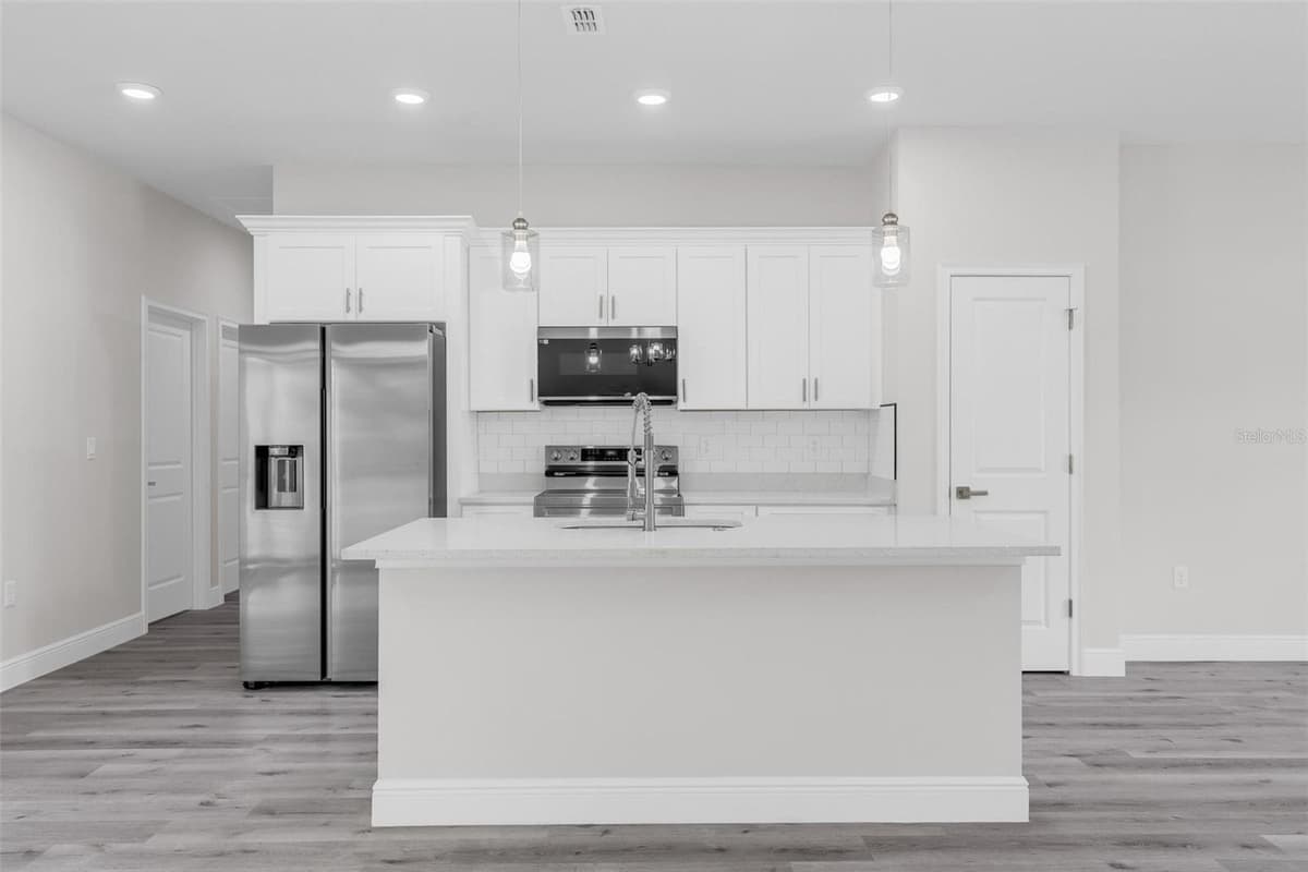 1028 CITRUS SPRINGS BOULEVARD — photo 5 of 60