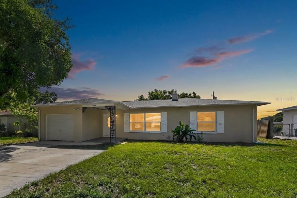 5235 ROBIN LANE — photo 1 of 36