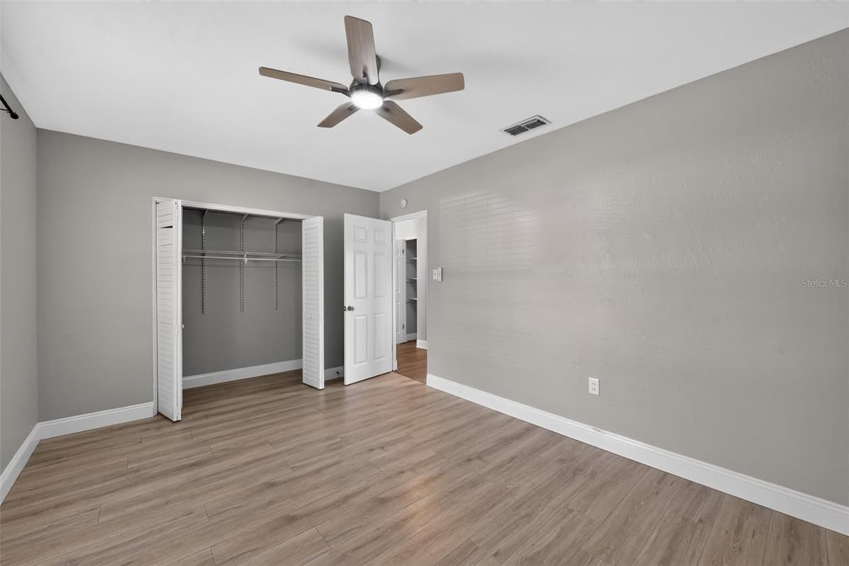 5235 ROBIN LANE — photo 14 of 36