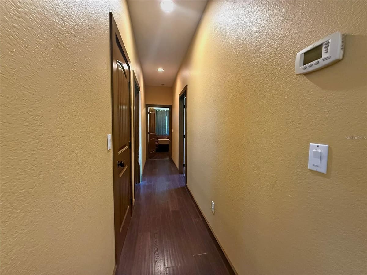11691 52ND AVENUE — photo 18 of 44