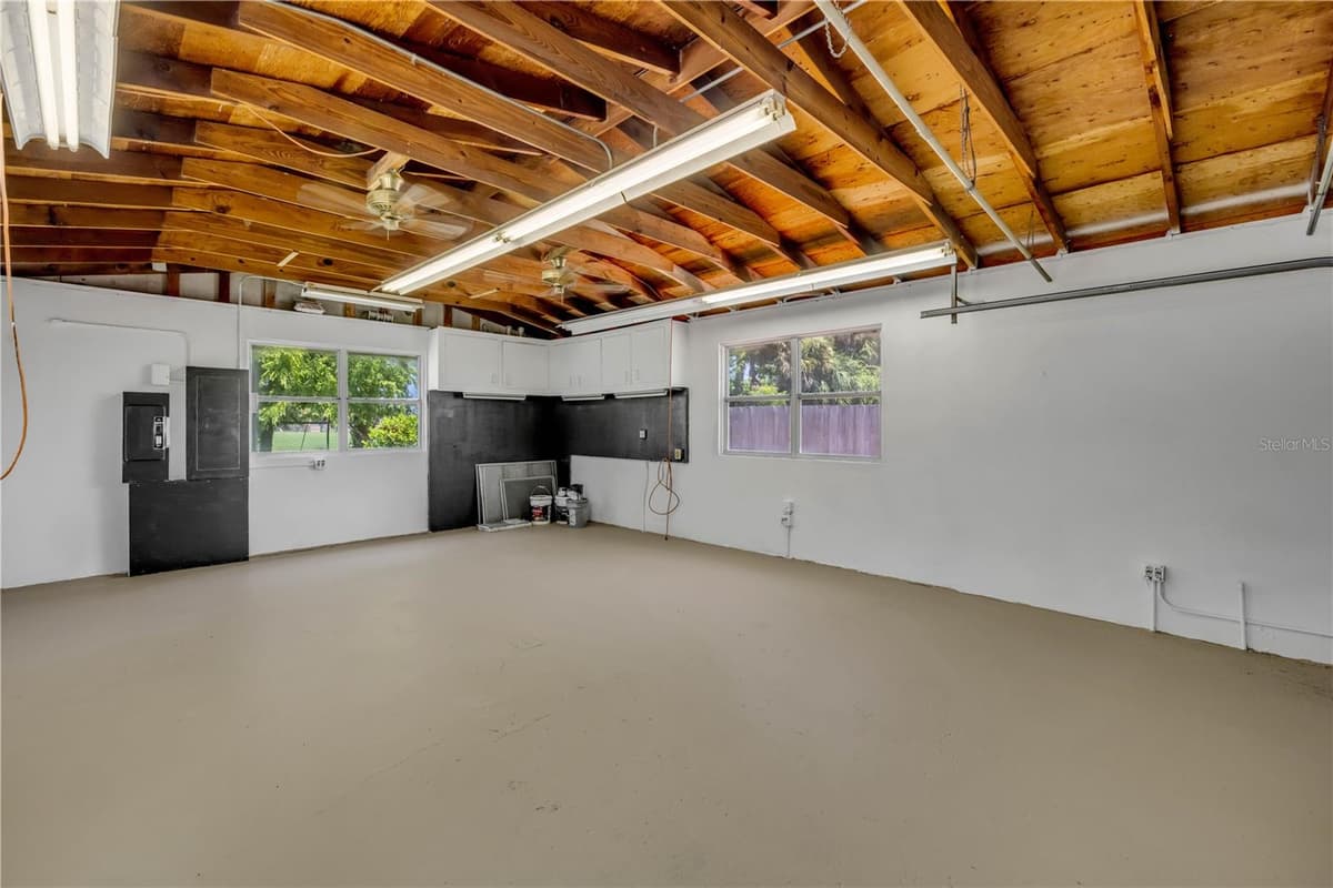 1807 SEGRAVE STREET — photo 29 of 36