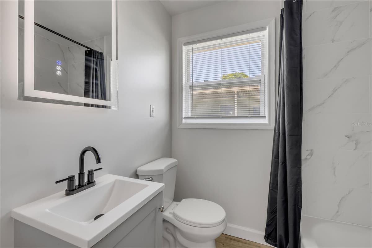 1807 SEGRAVE STREET — photo 17 of 36