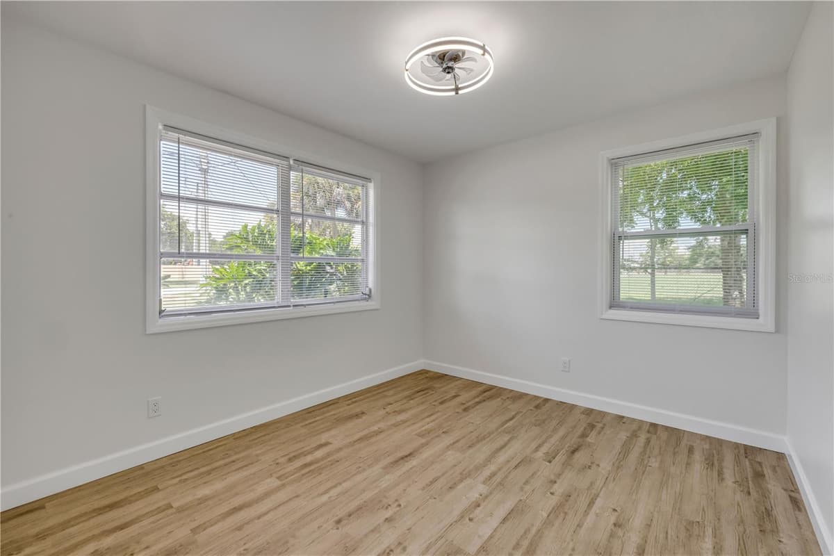 1807 SEGRAVE STREET — photo 23 of 36