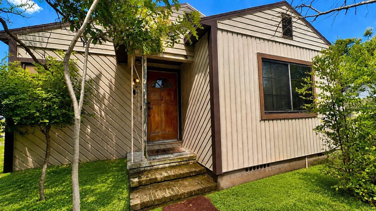 3600 3RD AVENUE — photo 1 of 15