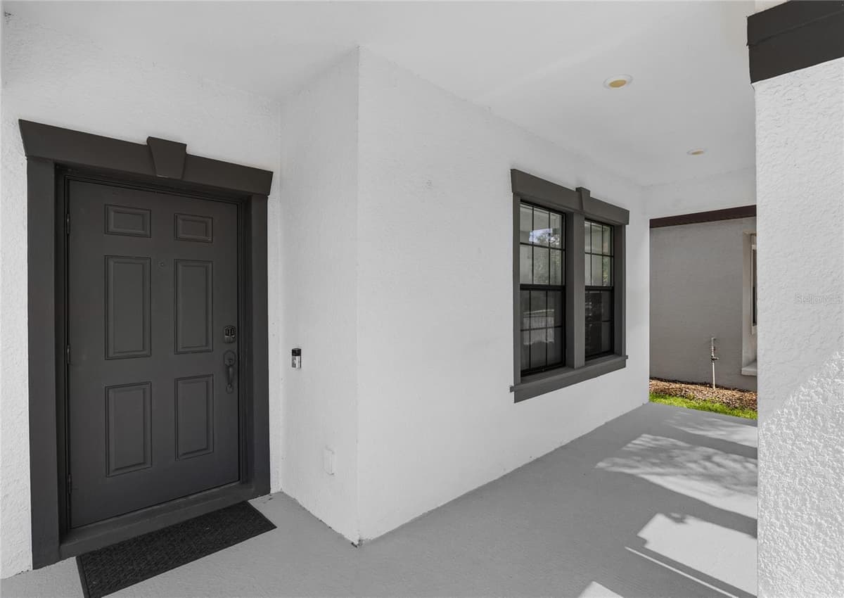 7594 LAKE HANCOCK BOULEVARD — photo 4 of 58