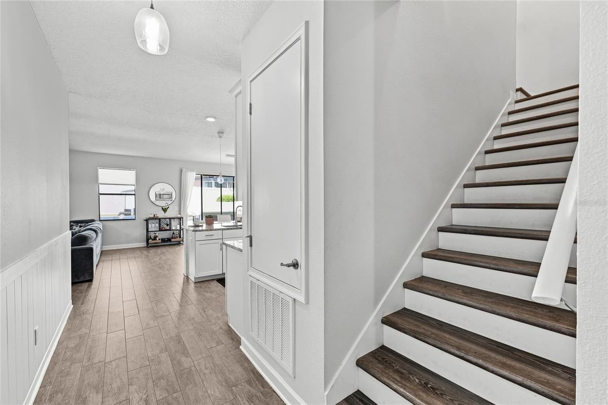 7594 LAKE HANCOCK BOULEVARD — photo 7 of 58