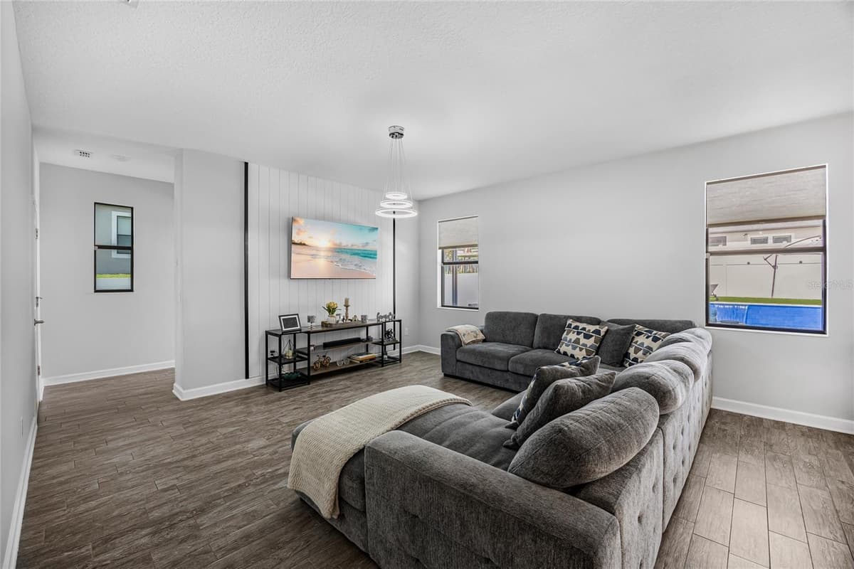 7594 LAKE HANCOCK BOULEVARD — photo 12 of 58
