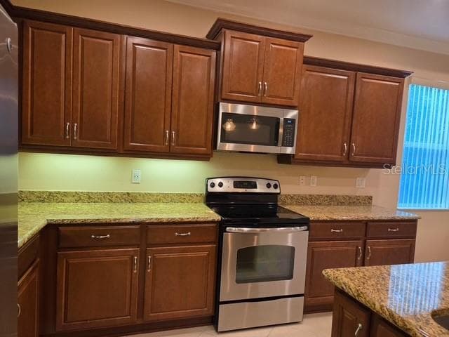 2304 OAKLEY GREEN DRIVE — photo 8 of 19
