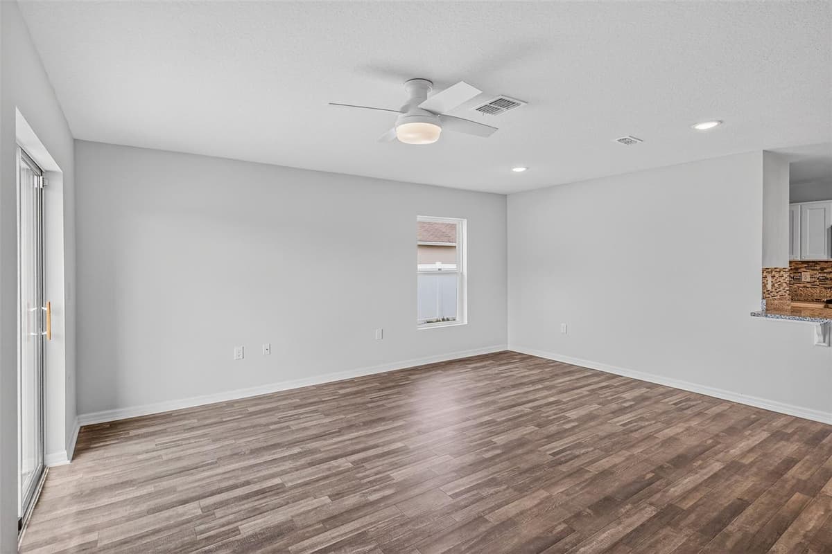 842 GILA WAY — photo 12 of 40