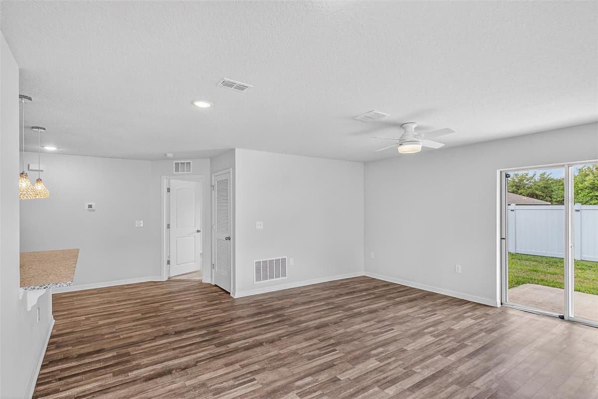 842 GILA WAY — photo 11 of 40