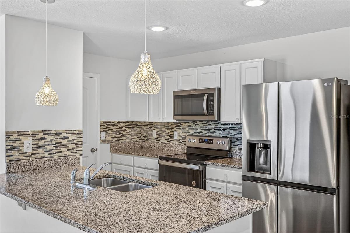 842 GILA WAY — photo 8 of 40