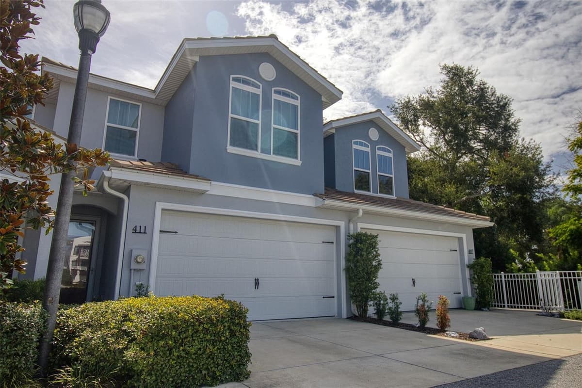 411 BIRDSONG LANE — photo 33 of 53