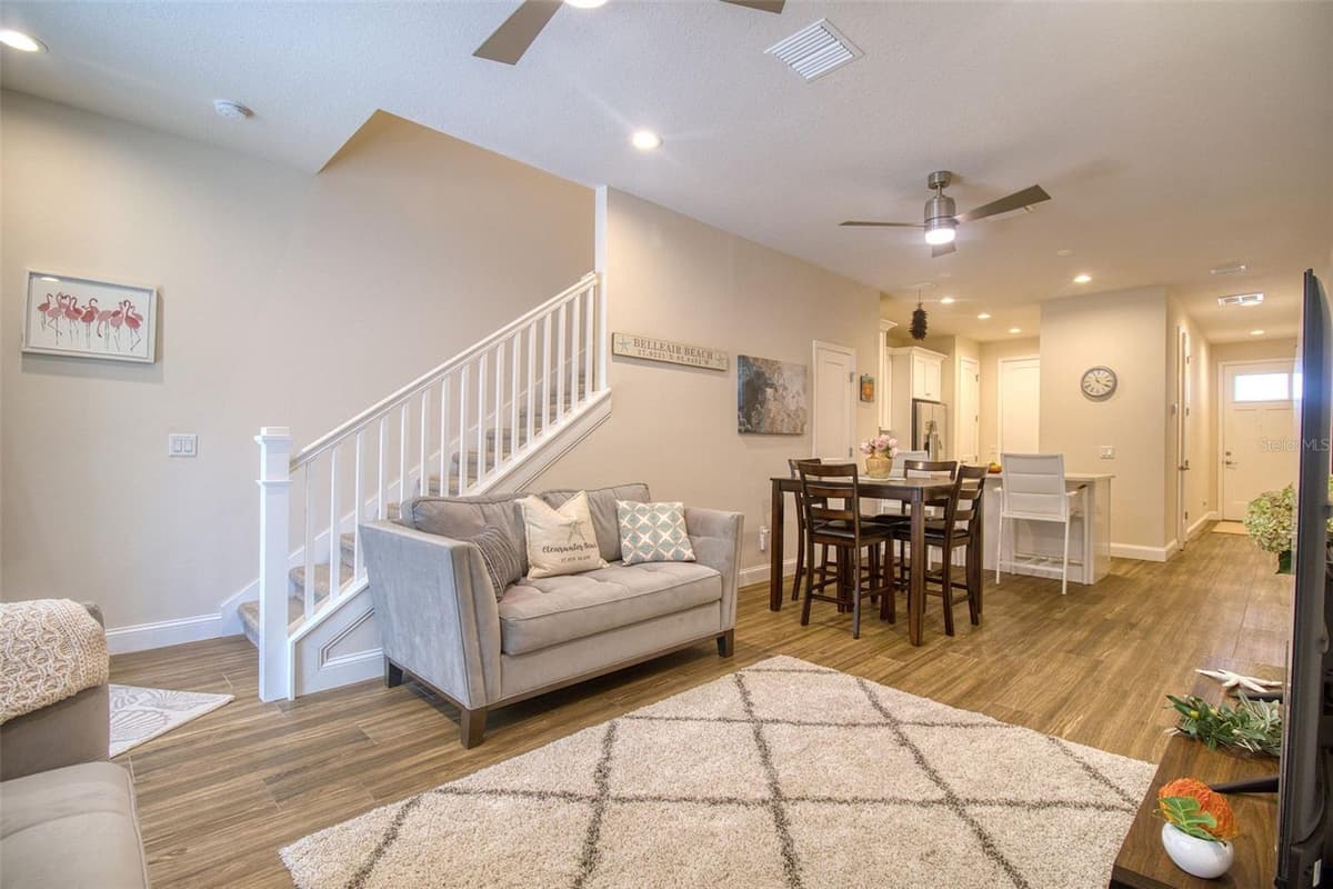 411 BIRDSONG LANE — photo 12 of 53