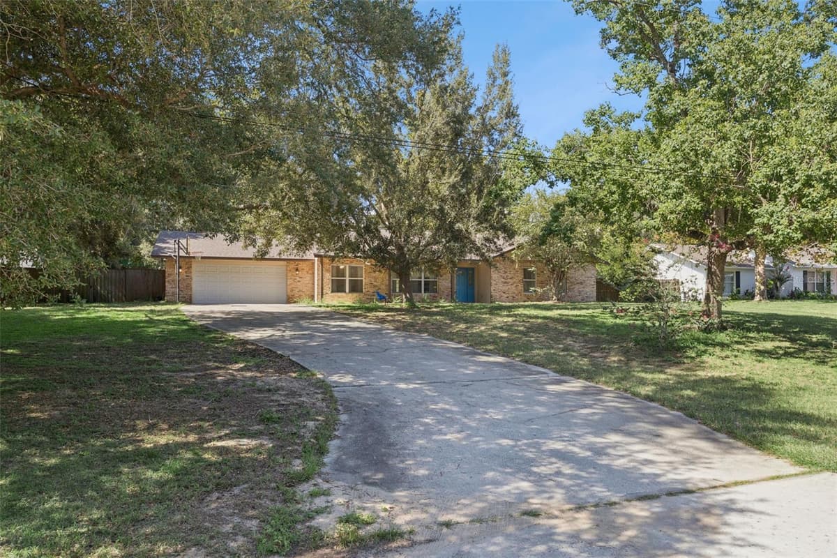 16045 HARBAR OAKS DRIVE — photo 2 of 35