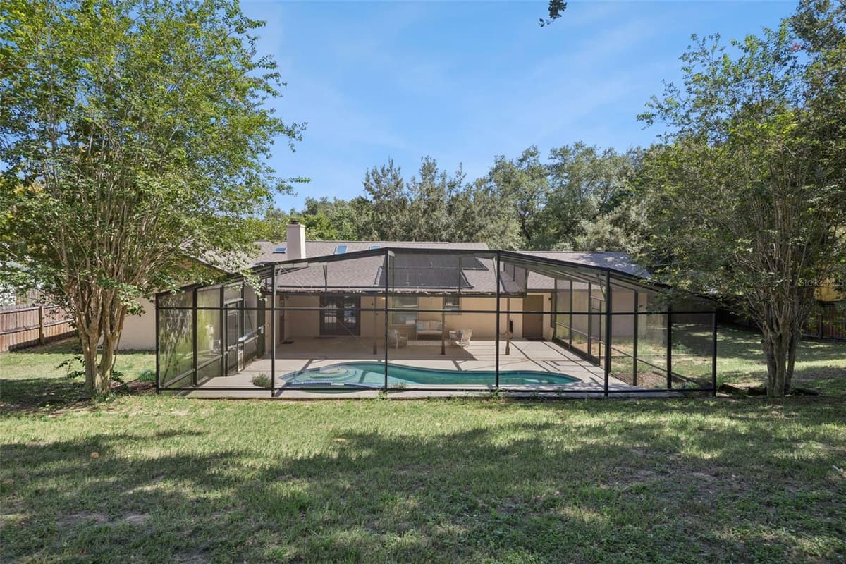 16045 HARBAR OAKS DRIVE — photo 30 of 35