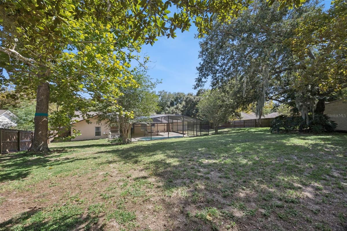 16045 HARBAR OAKS DRIVE — photo 34 of 35