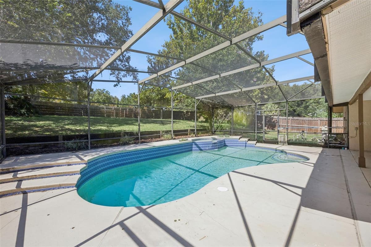 16045 HARBAR OAKS DRIVE — photo 29 of 35