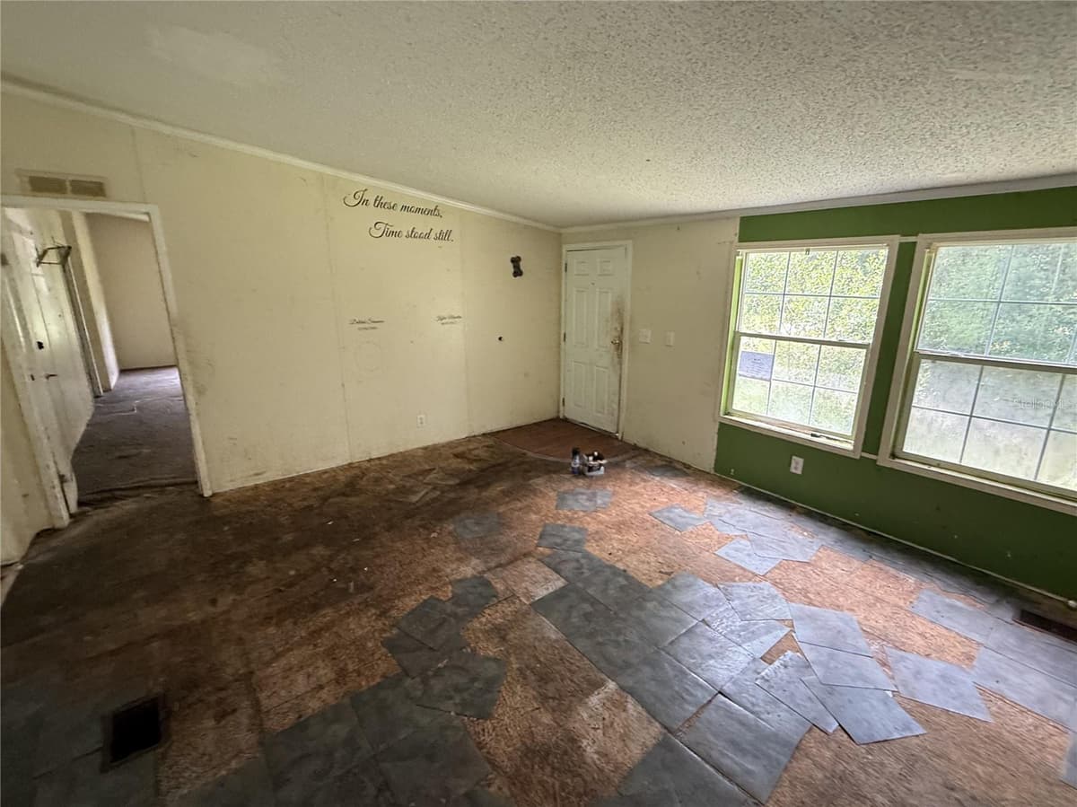 11410 ROCKRIDGE ROAD — photo 3 of 18