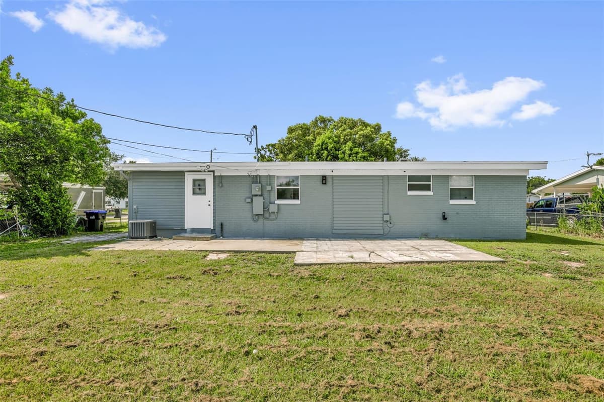 7013 COCOS DRIVE — photo 19 of 24