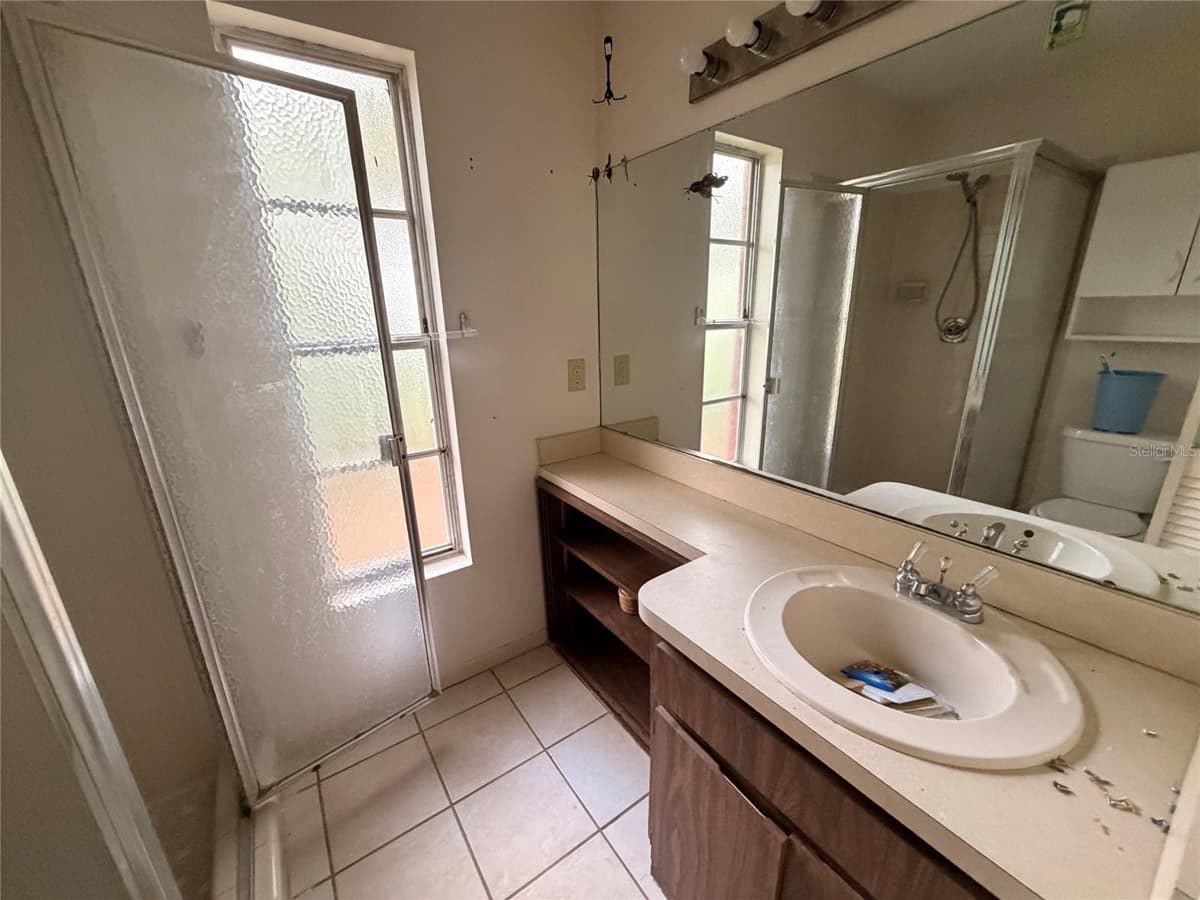 2342 PEMBROOK DRIVE — photo 9 of 23